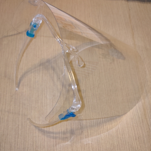 Faceshield - Picture 2 of 5